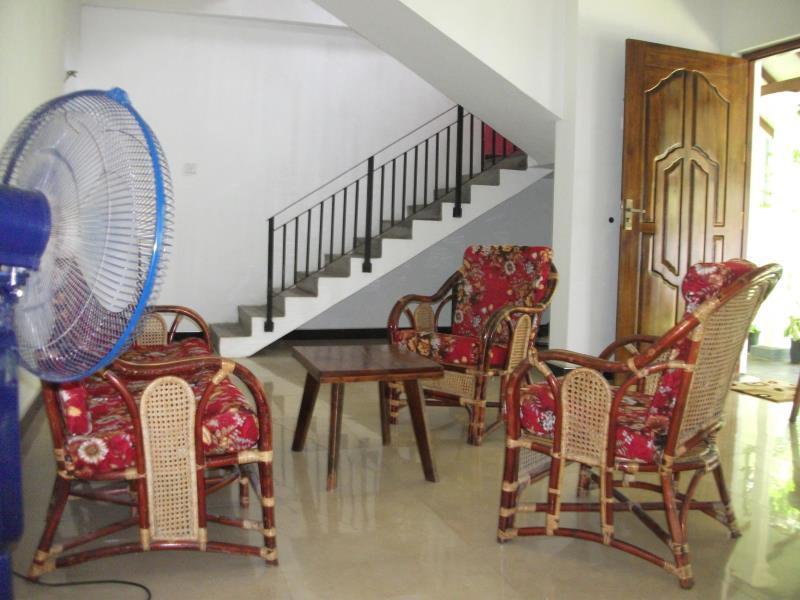 Chelli Homestay Negombo Exterior foto